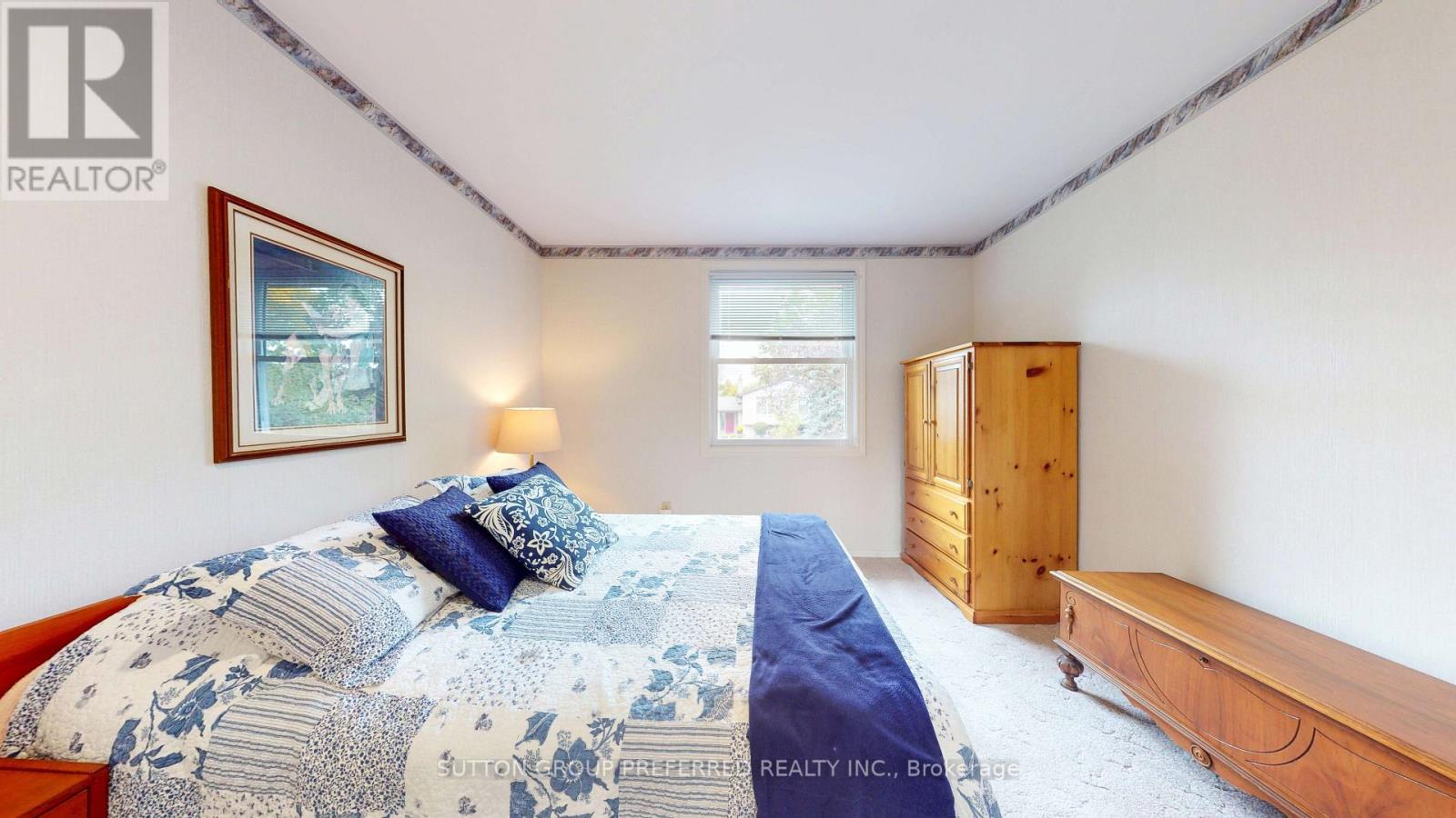 573 Jamaica Court Property Photo 28