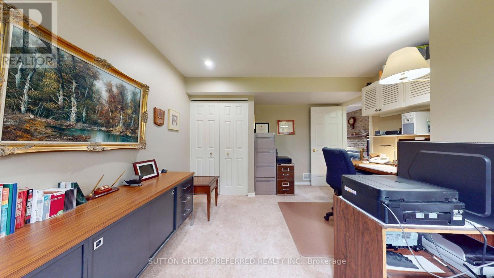 573 Jamaica Court Property Photo 37