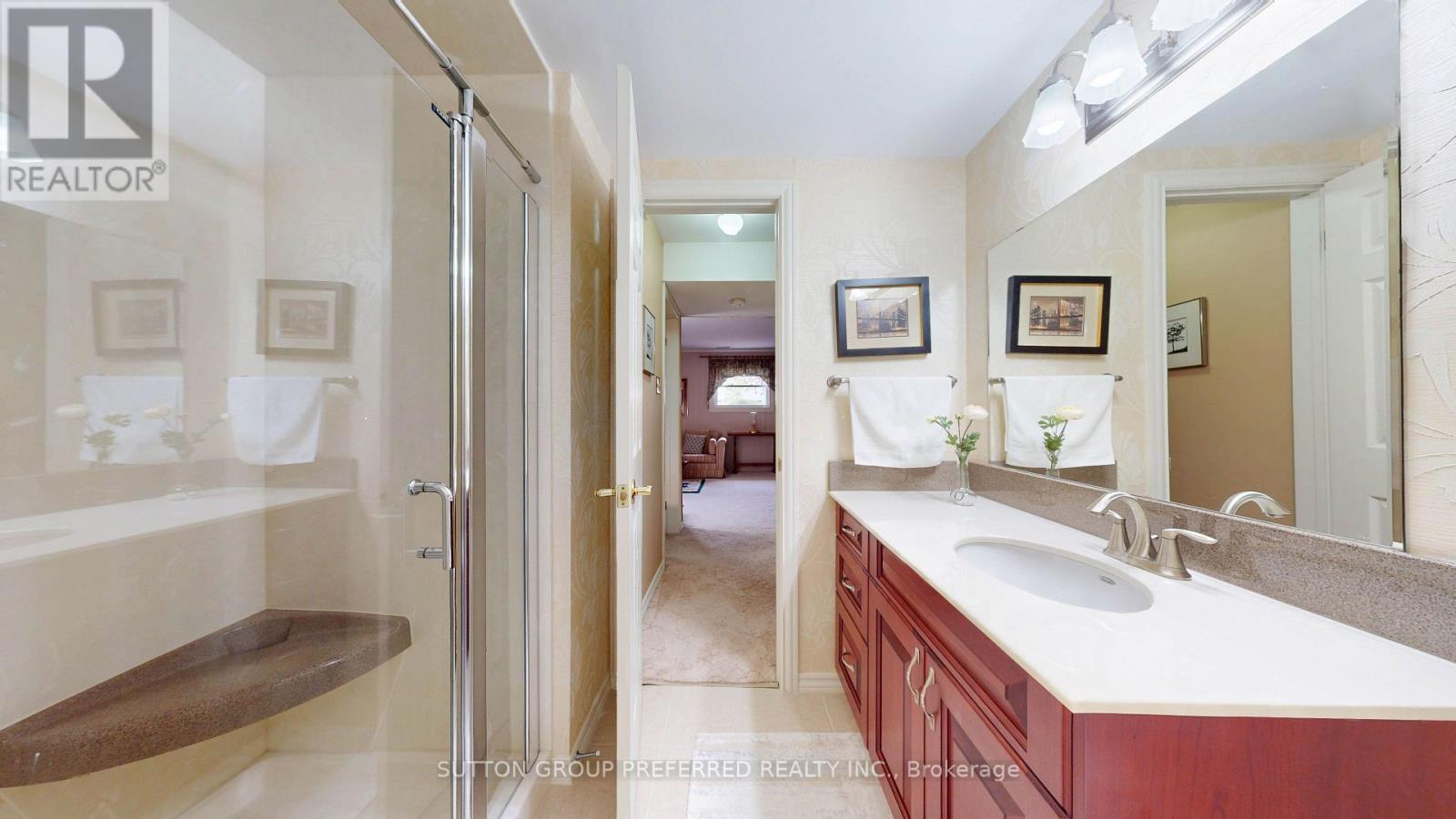 573 Jamaica Court Property Photo 39