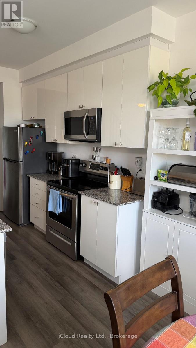 74 Forestwalk Street Property Photo 8