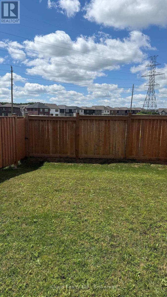 74 Forestwalk Street Property Photo 20