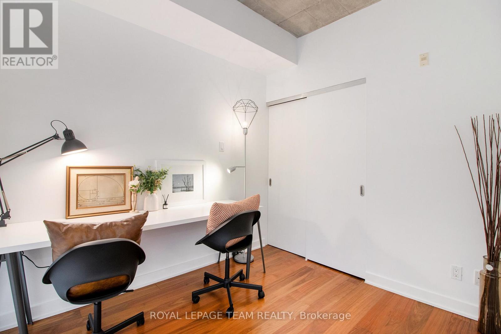 201 - 354 Gladstone Avenue Property Photo 17