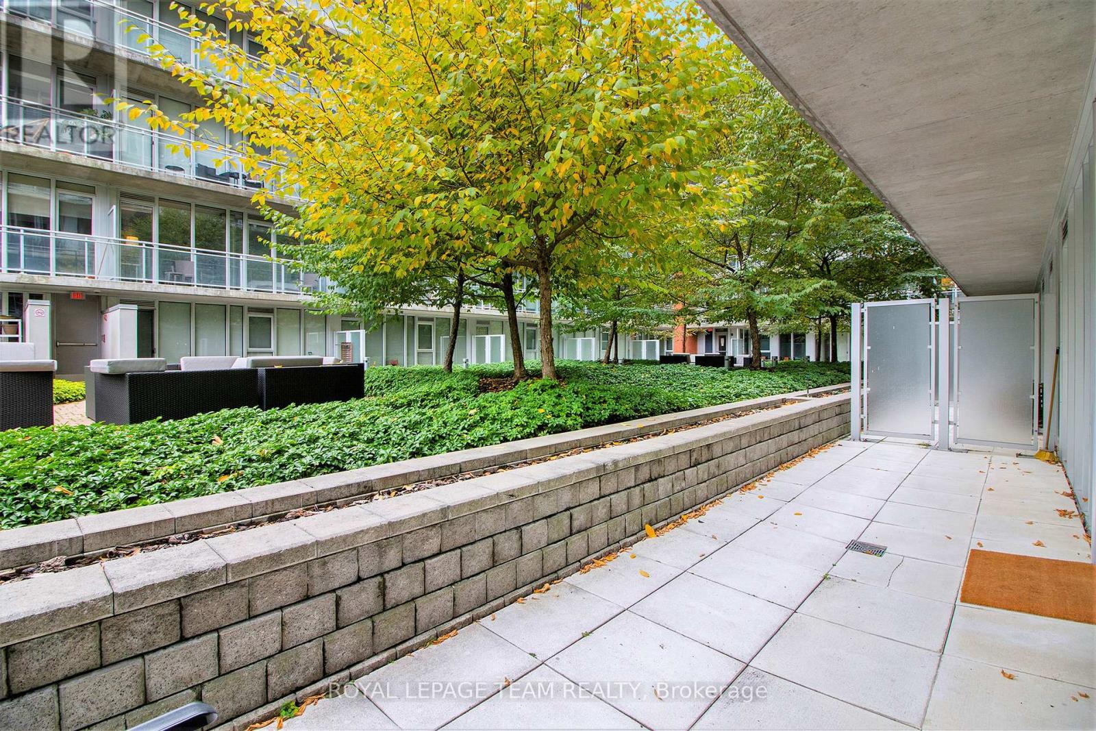 201 - 354 Gladstone Avenue Property Photo 27