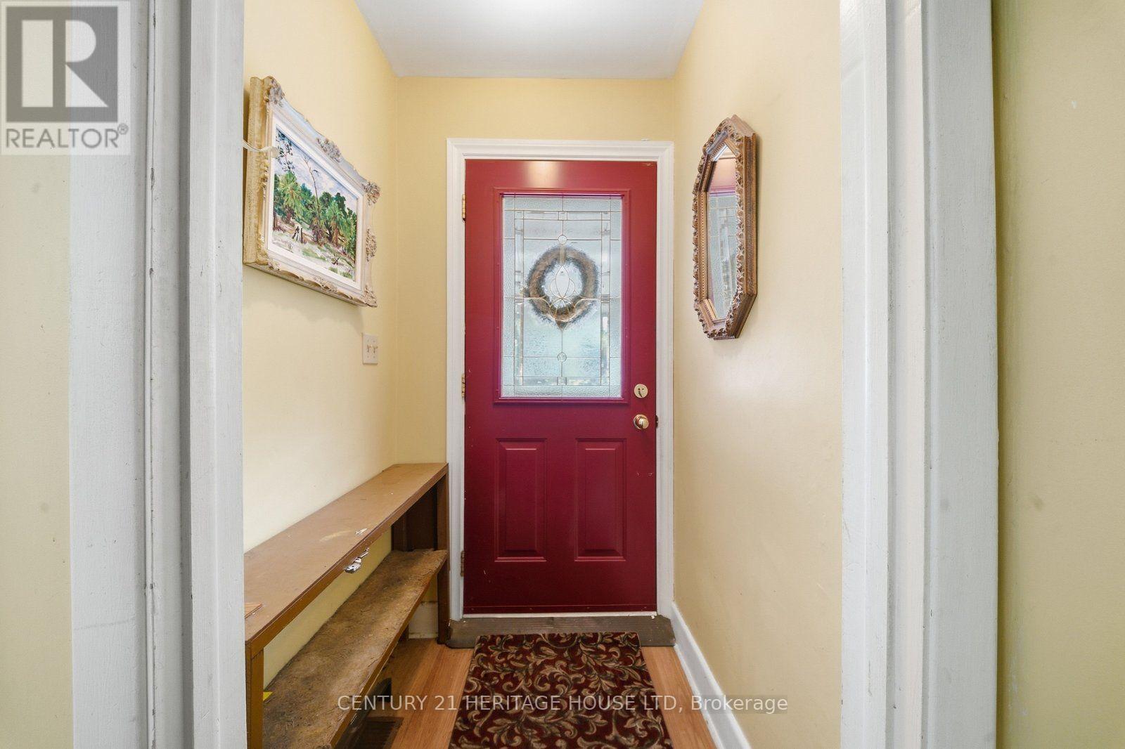 138 West 23rd Street Property Photo 3