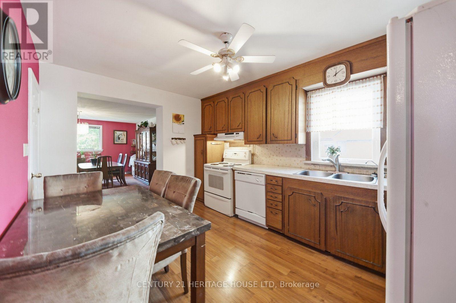 138 West 23rd Street Property Photo 9