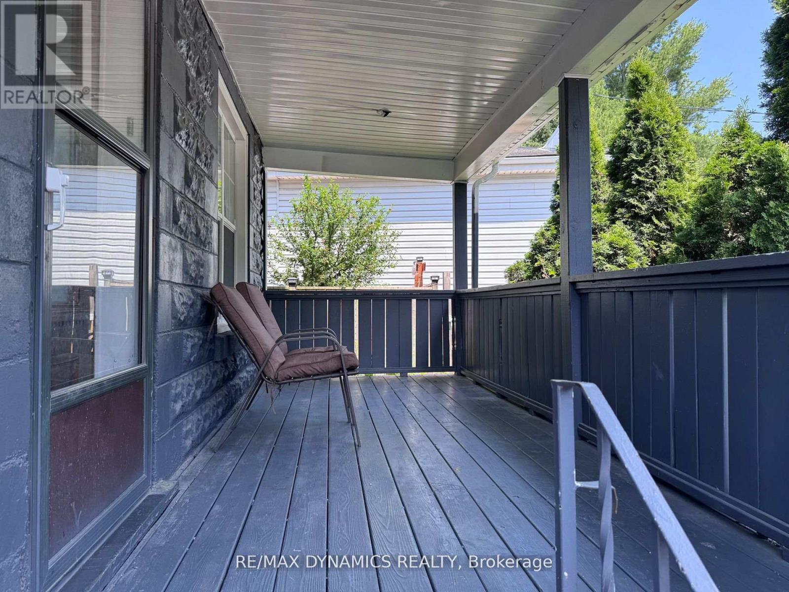 5463 Palmer Avenue Property Photo 6