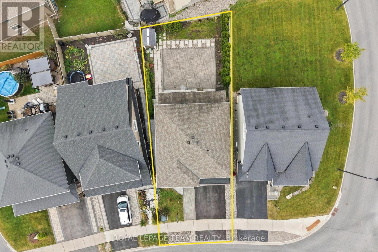 373 Huntsville Drive Property Photo 3