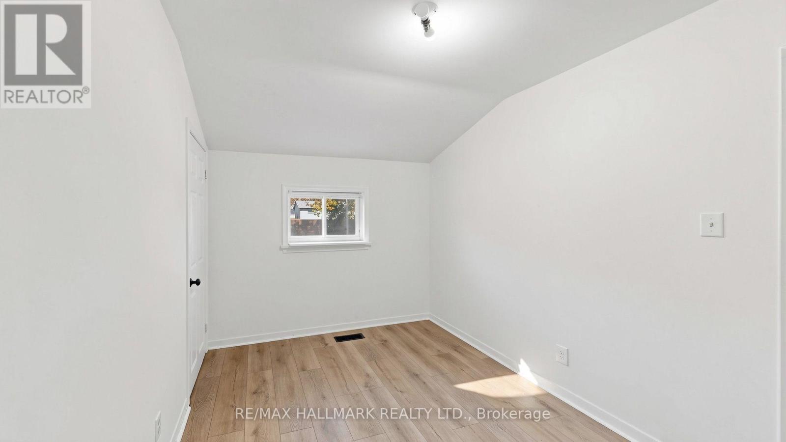 86 Queen Street Property Photo 25