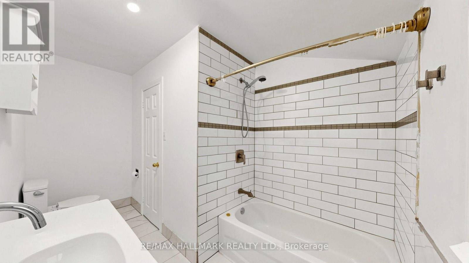 86 Queen Street Property Photo 38