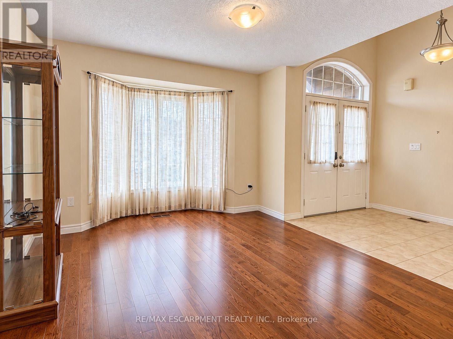 81 Bellagio Avenue Property Photo 8