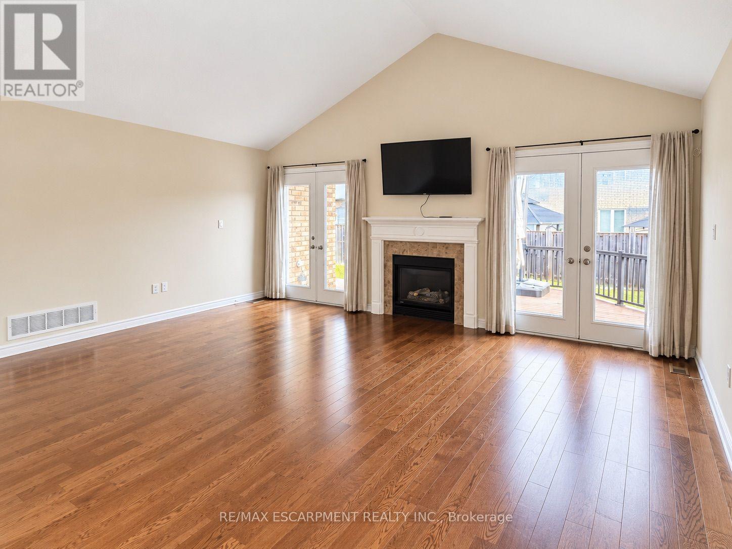 81 Bellagio Avenue Property Photo 12