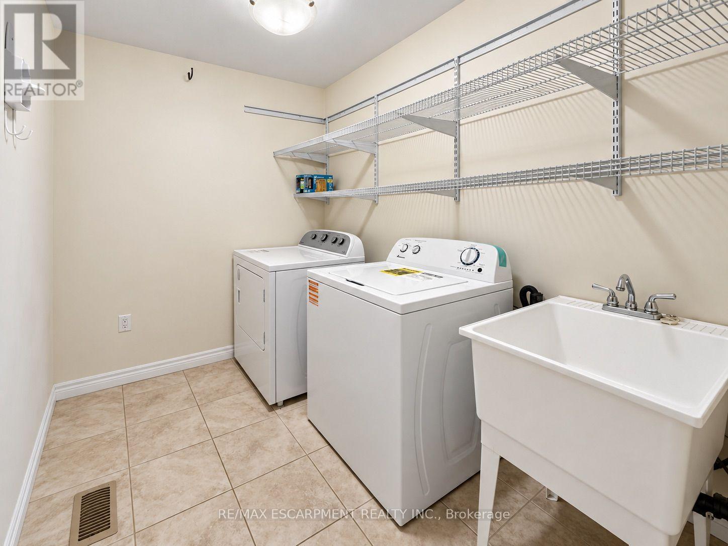81 Bellagio Avenue Property Photo 22