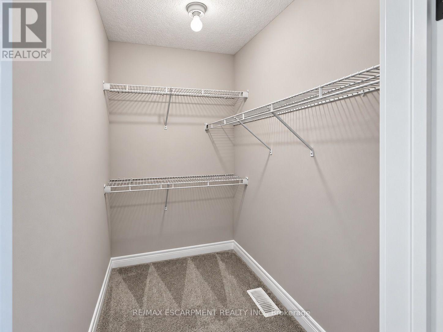 81 Bellagio Avenue Property Photo 24