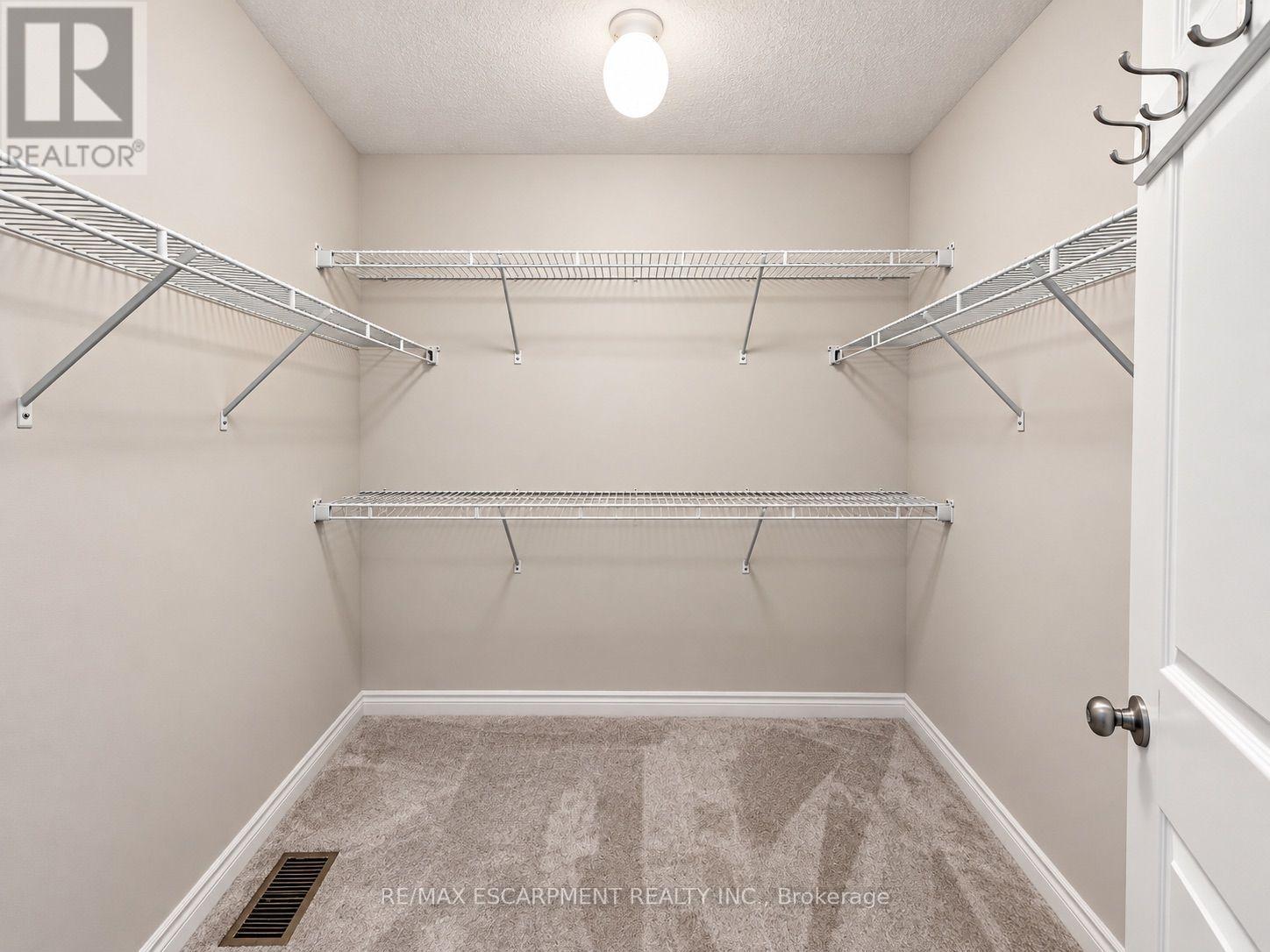 81 Bellagio Avenue Property Photo 28