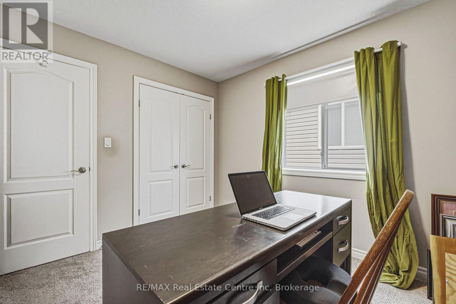 93 Couling Crescent Property Photo 23