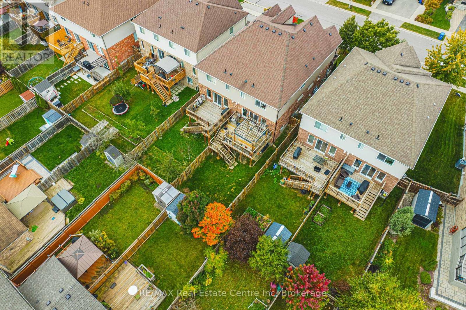 93 Couling Crescent Property Photo 37