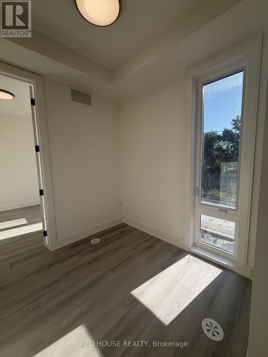 254 Ellis Avenue Property Photo 8