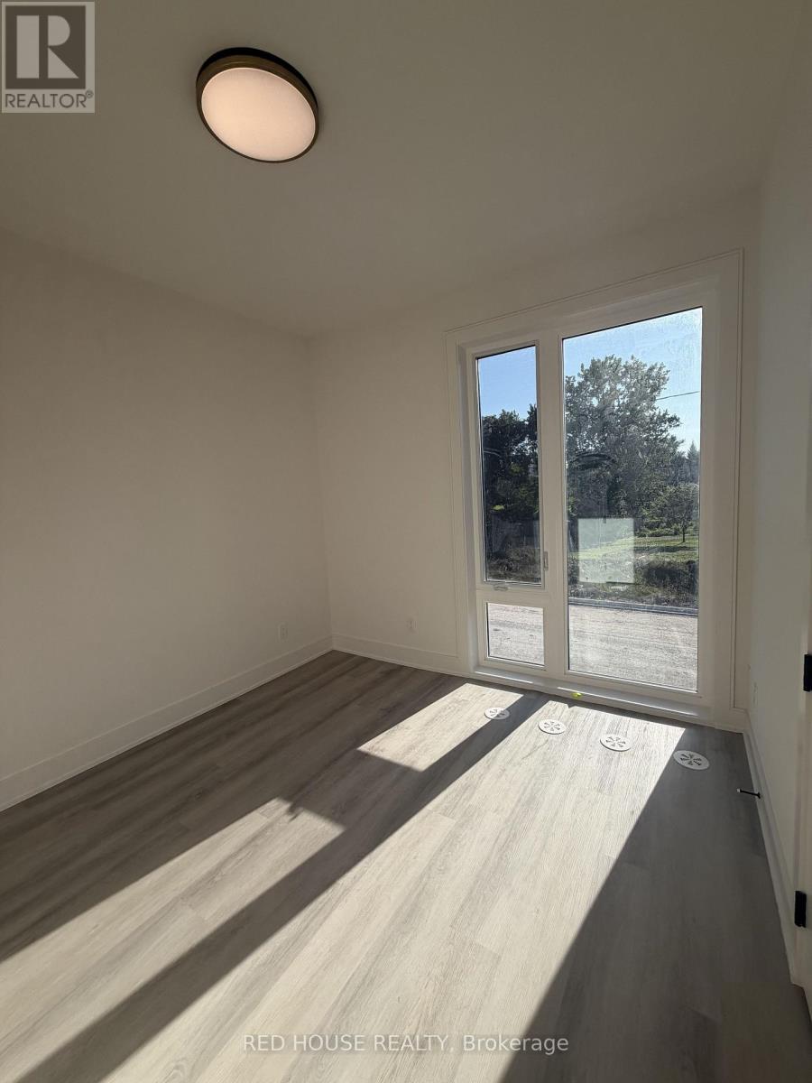 254 Ellis Avenue Property Photo 10