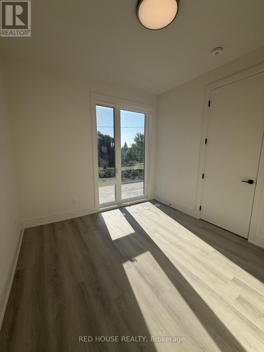 254 Ellis Avenue Property Photo 12