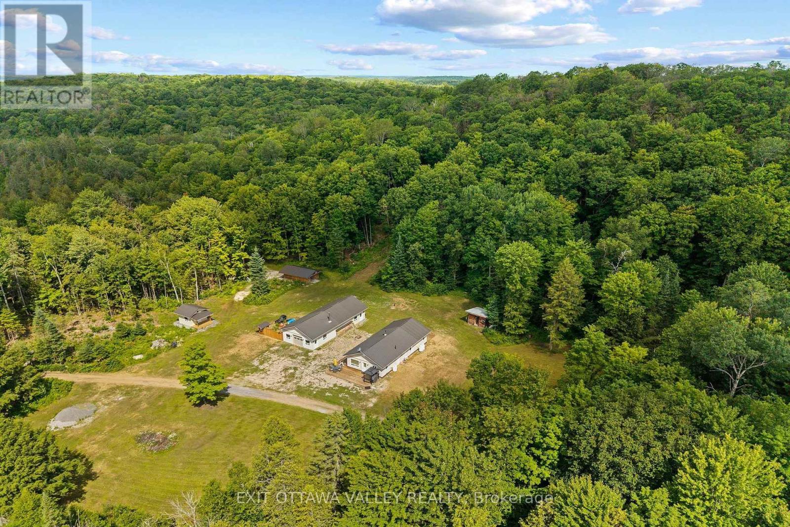495 Gravel Pit Lane Property Photo 1