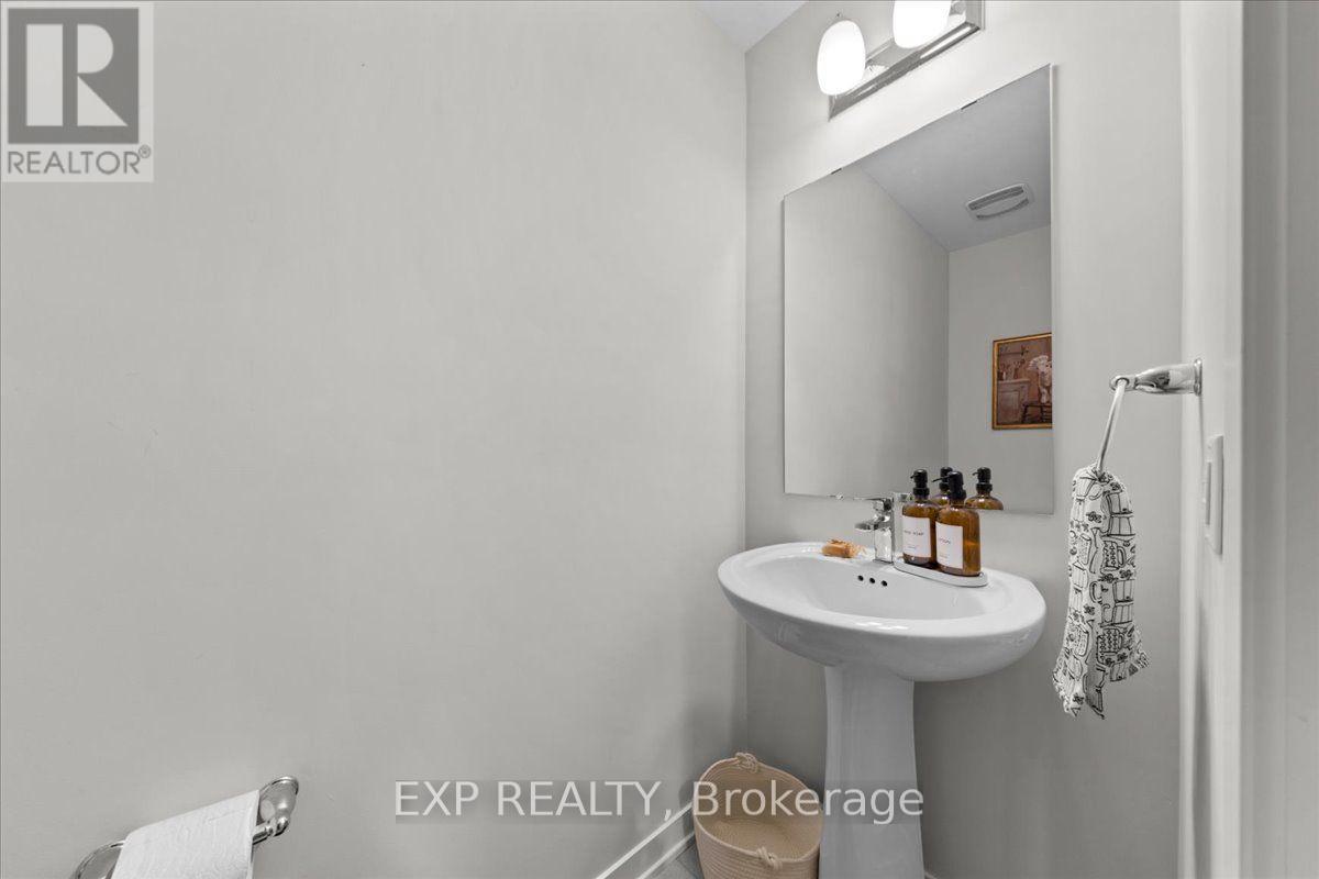 615 Quilter Row Property Photo 17