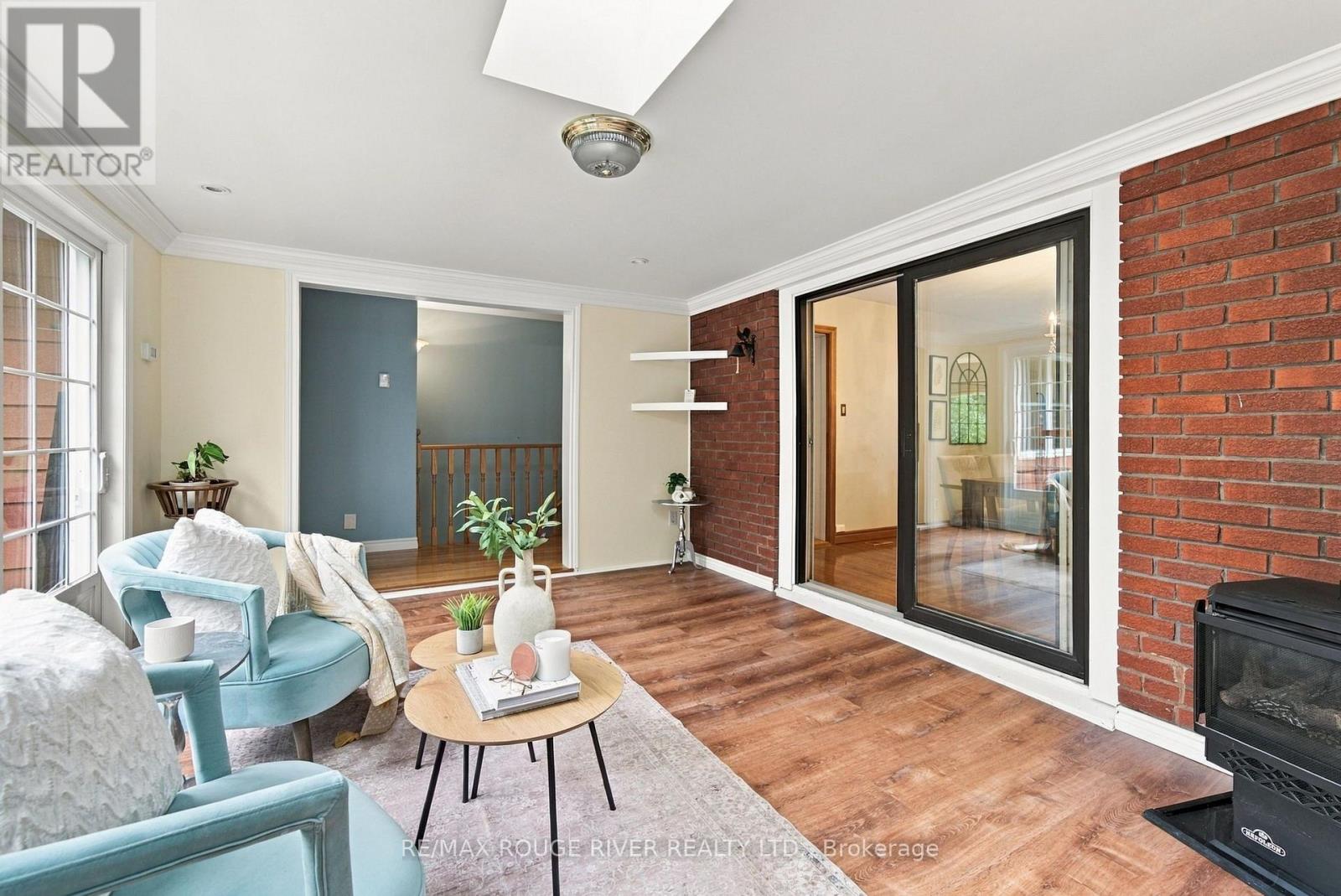 2311 Division Street N Property Photo 17