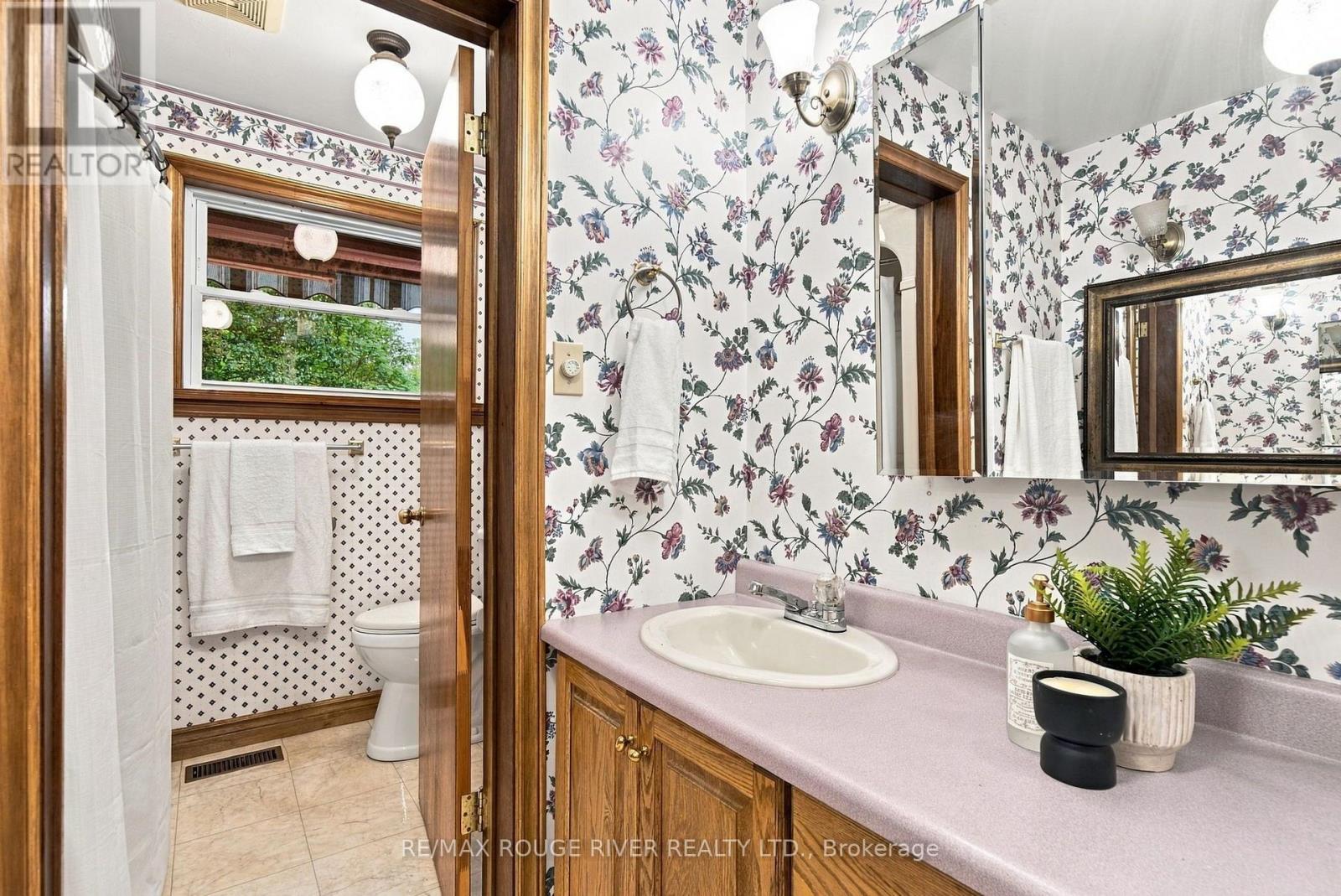 2311 Division Street N Property Photo 27