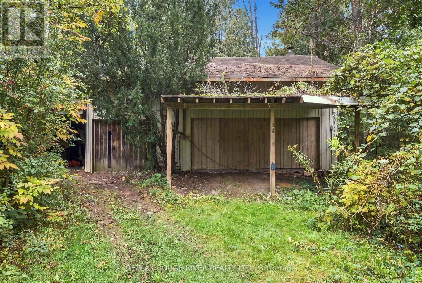 2311 Division Street N Property Photo 42