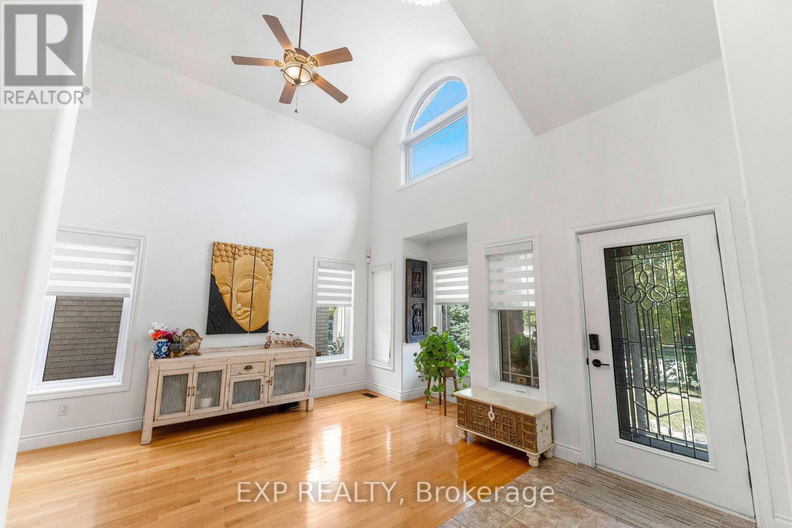 577 Waterton Drive Property Photo 4
