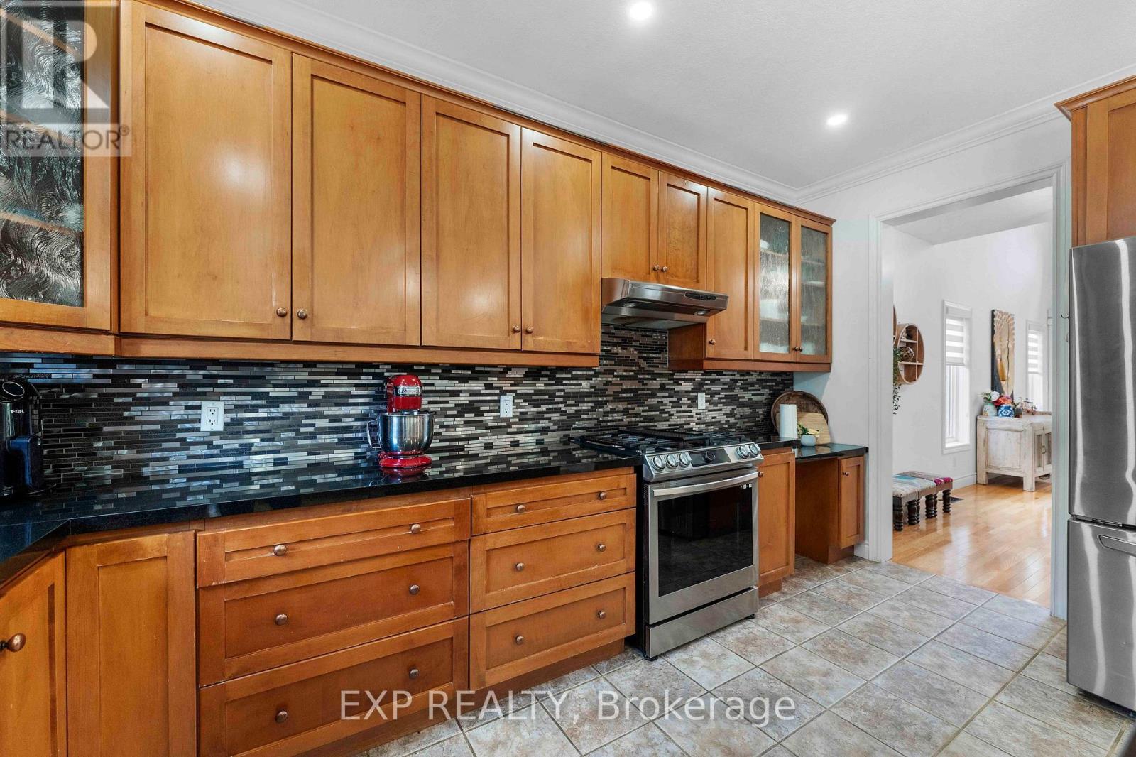 577 Waterton Drive Property Photo 9
