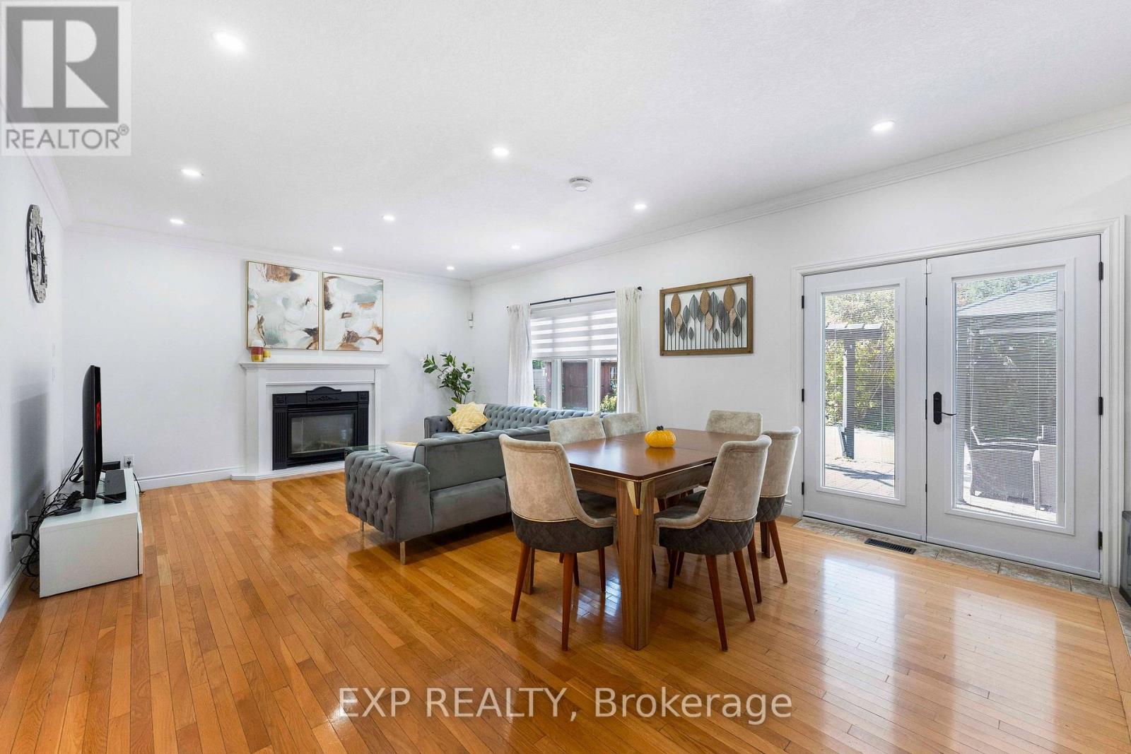 577 Waterton Drive Property Photo 13