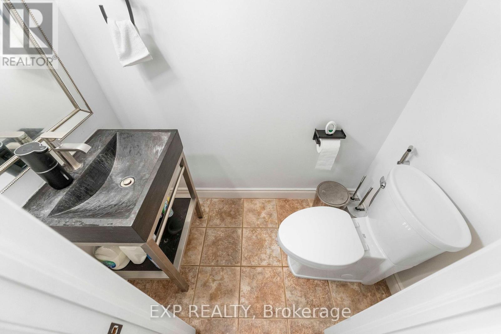 577 Waterton Drive Property Photo 15