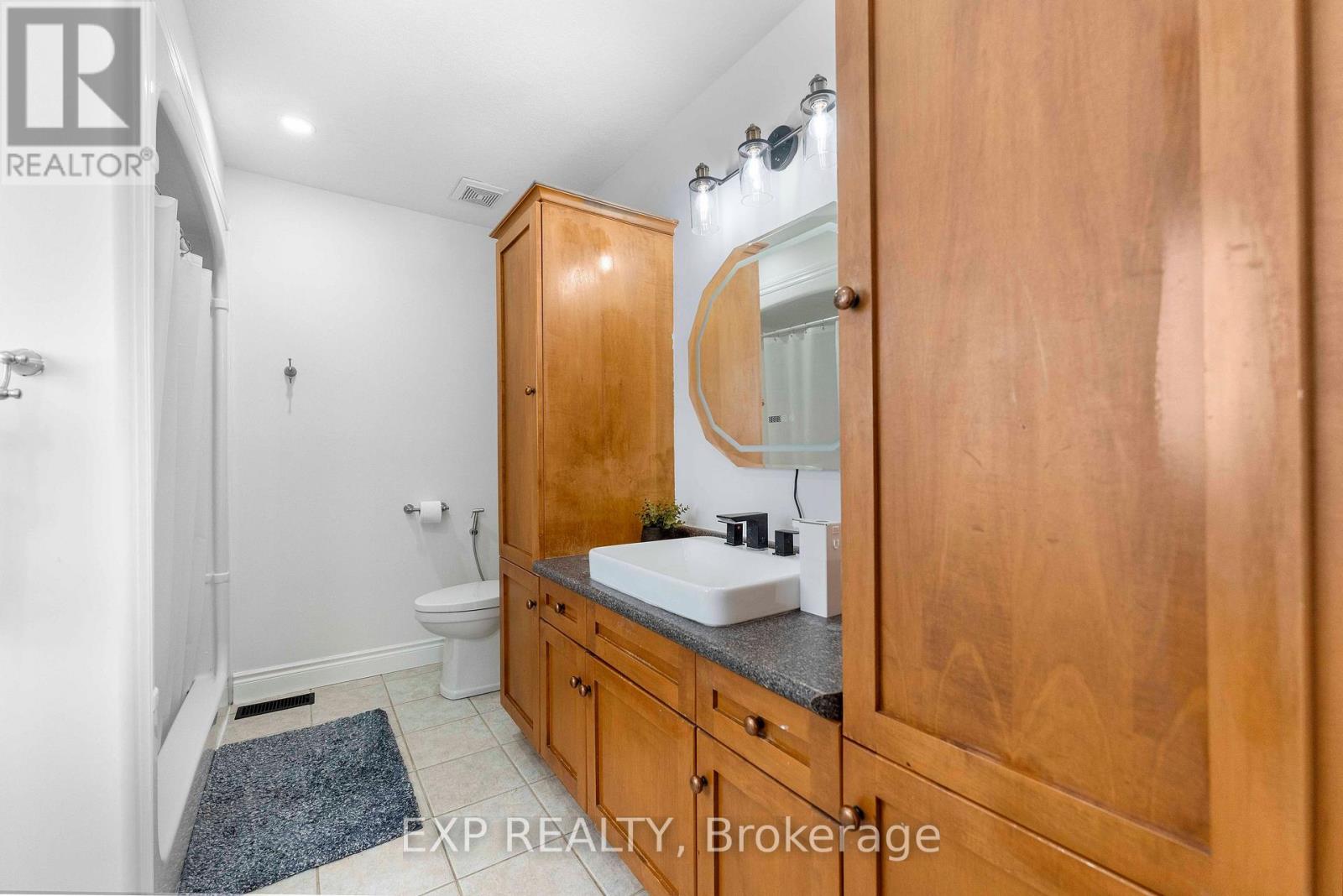 577 Waterton Drive Property Photo 23