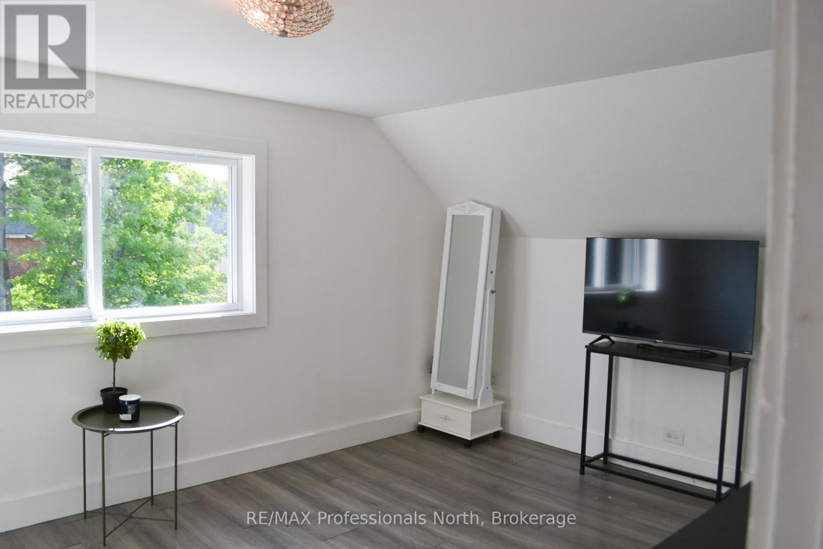 14 Princess Street Property Photo 10