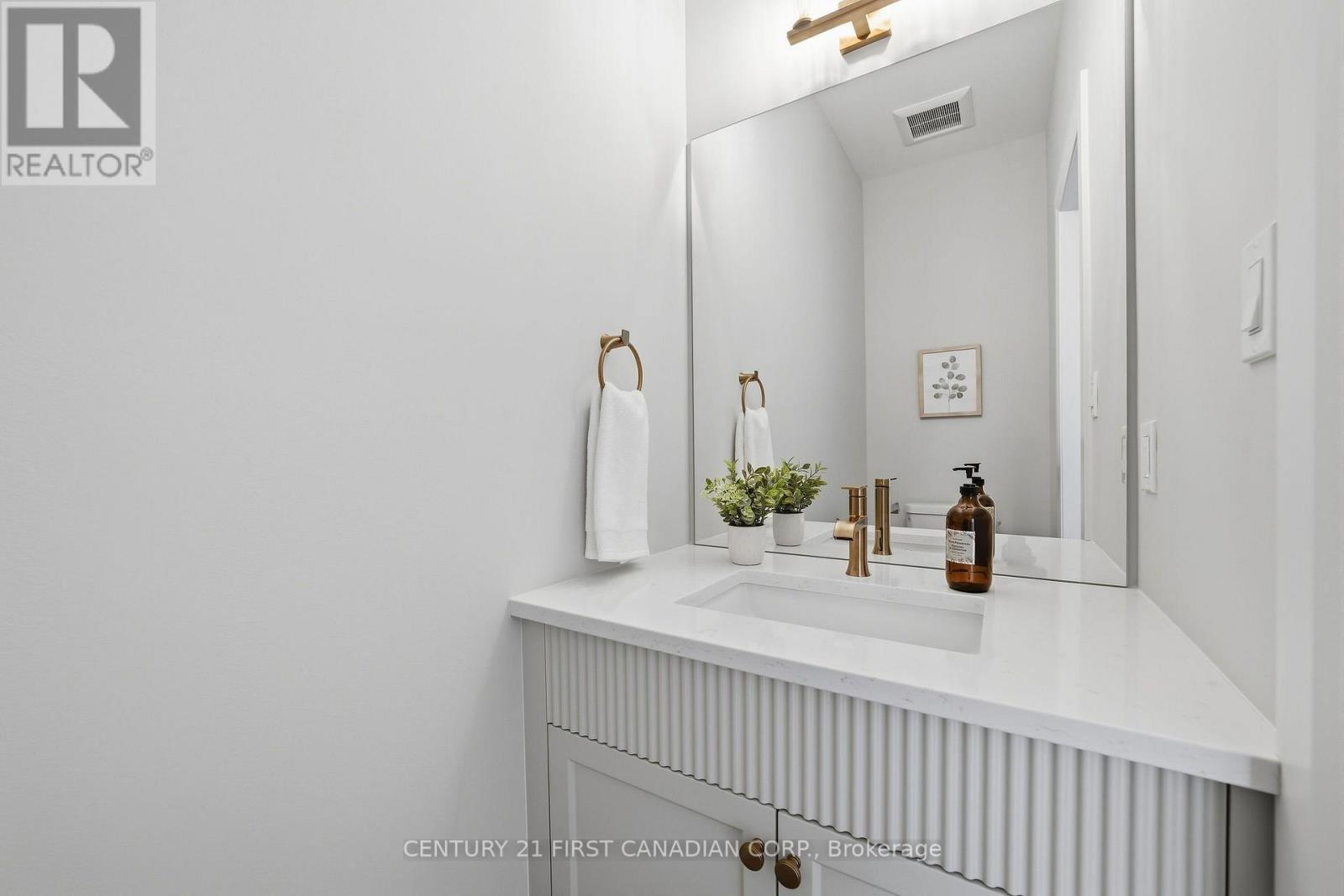 132 Addison Avenue Property Photo 12