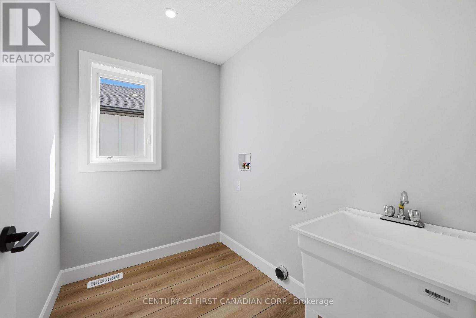 132 Addison Avenue Property Photo 27