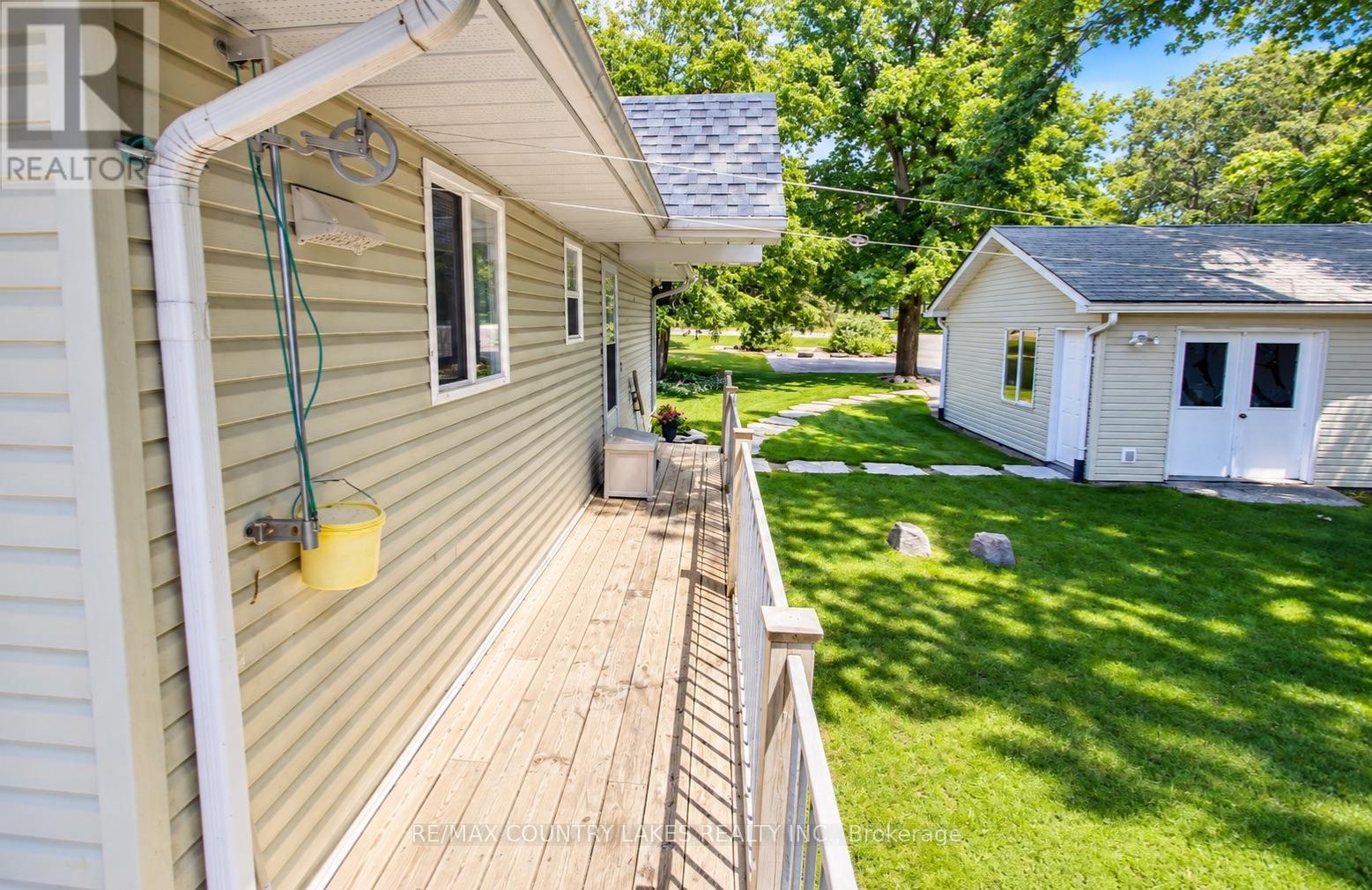 27 Hillcrest Avenue Property Photo 6