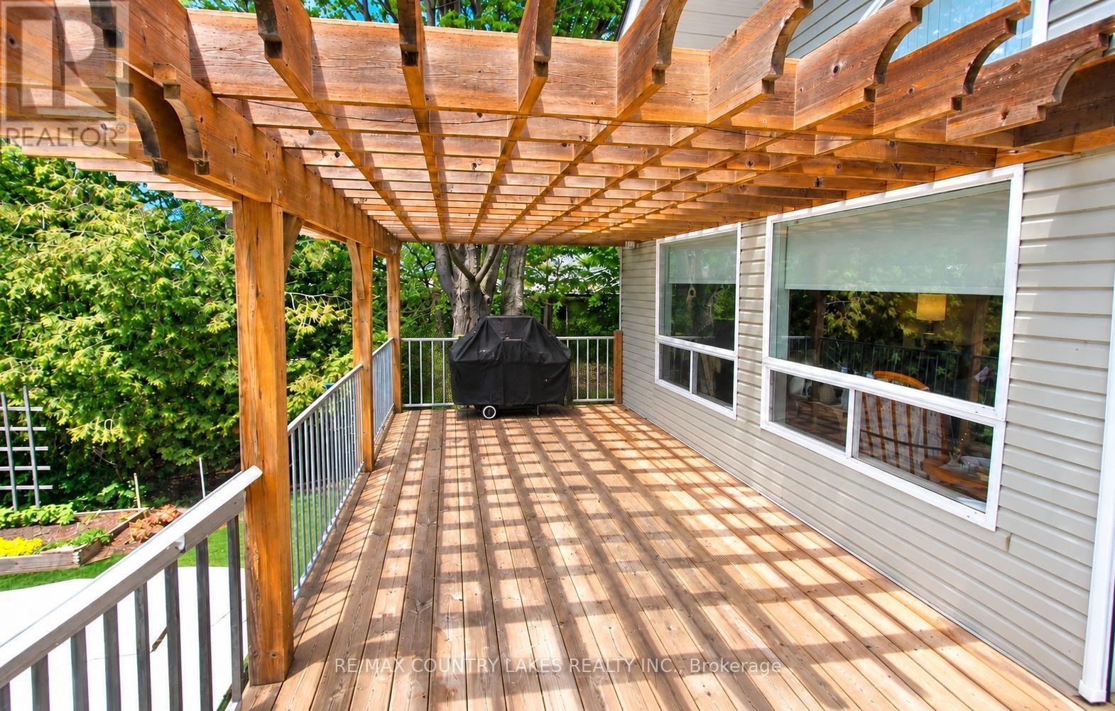 27 Hillcrest Avenue Property Photo 7