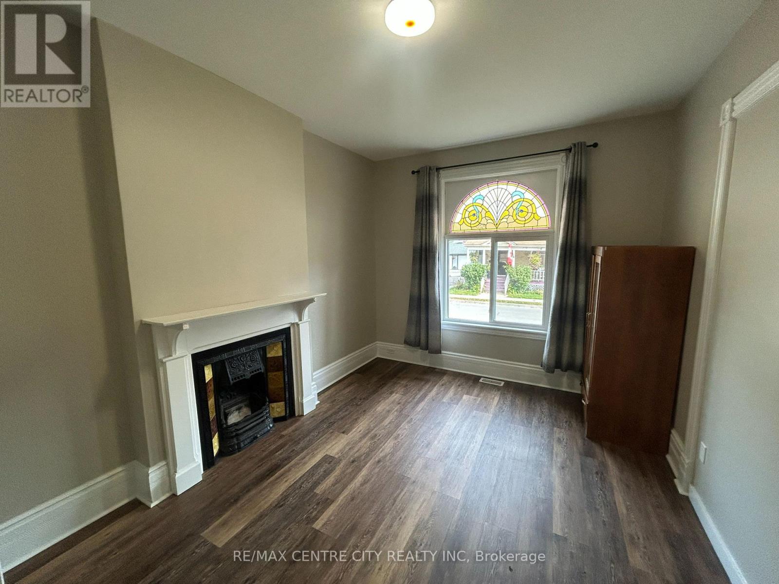 40 Queen Street Property Photo 3