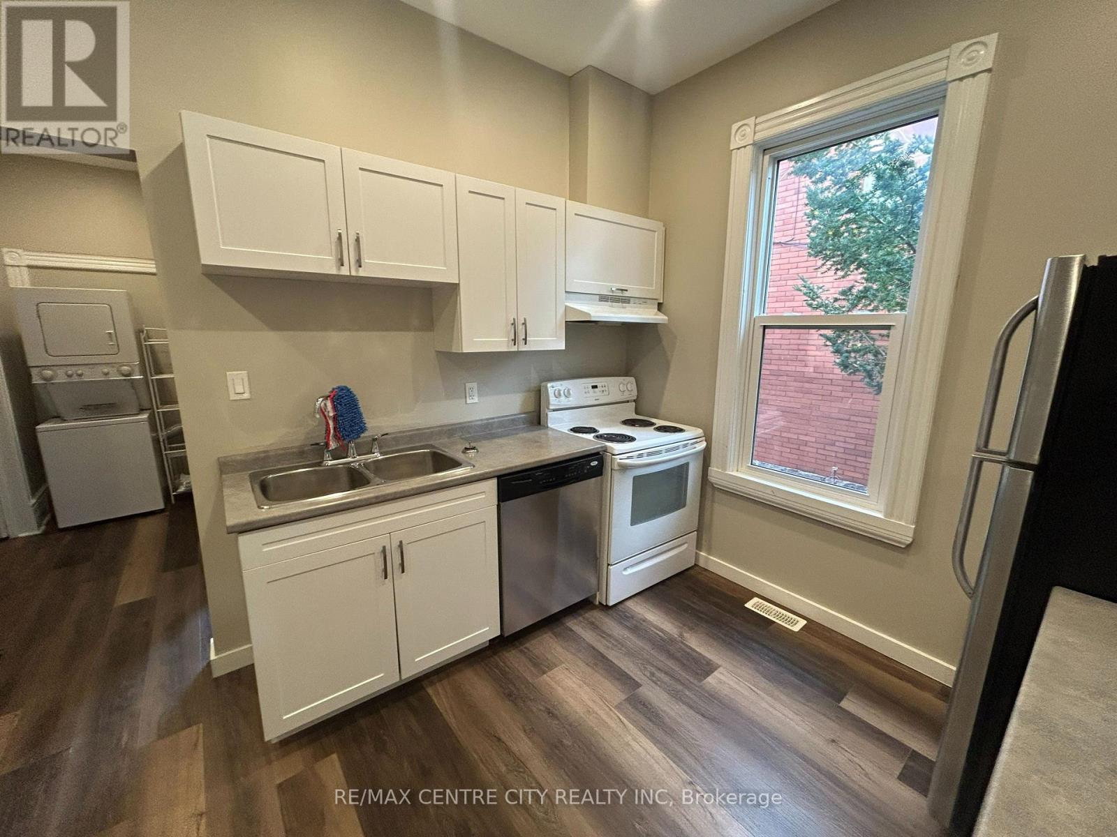 40 Queen Street Property Photo 7