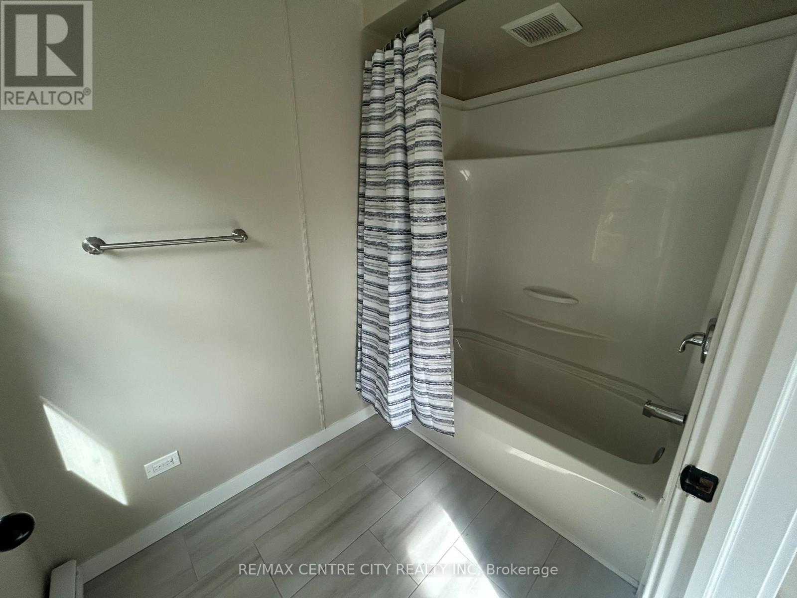 40 Queen Street Property Photo 10