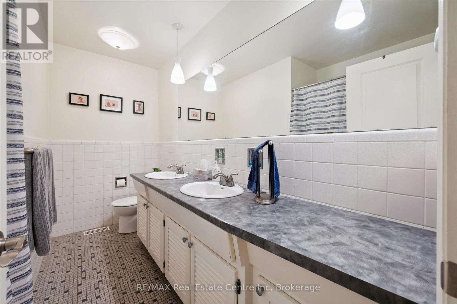 38 Callander Drive Property Photo 12