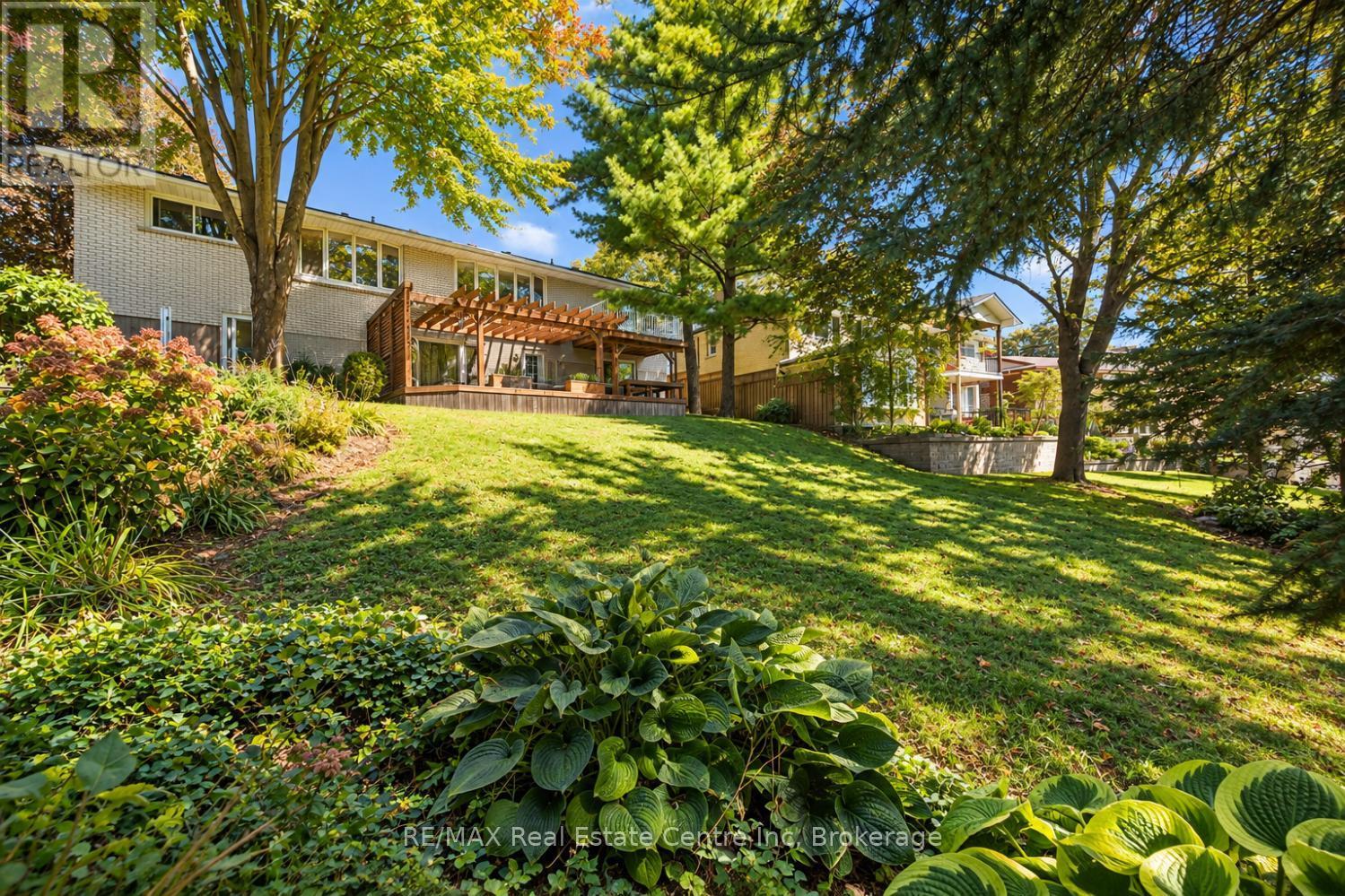 38 Callander Drive Property Photo 23