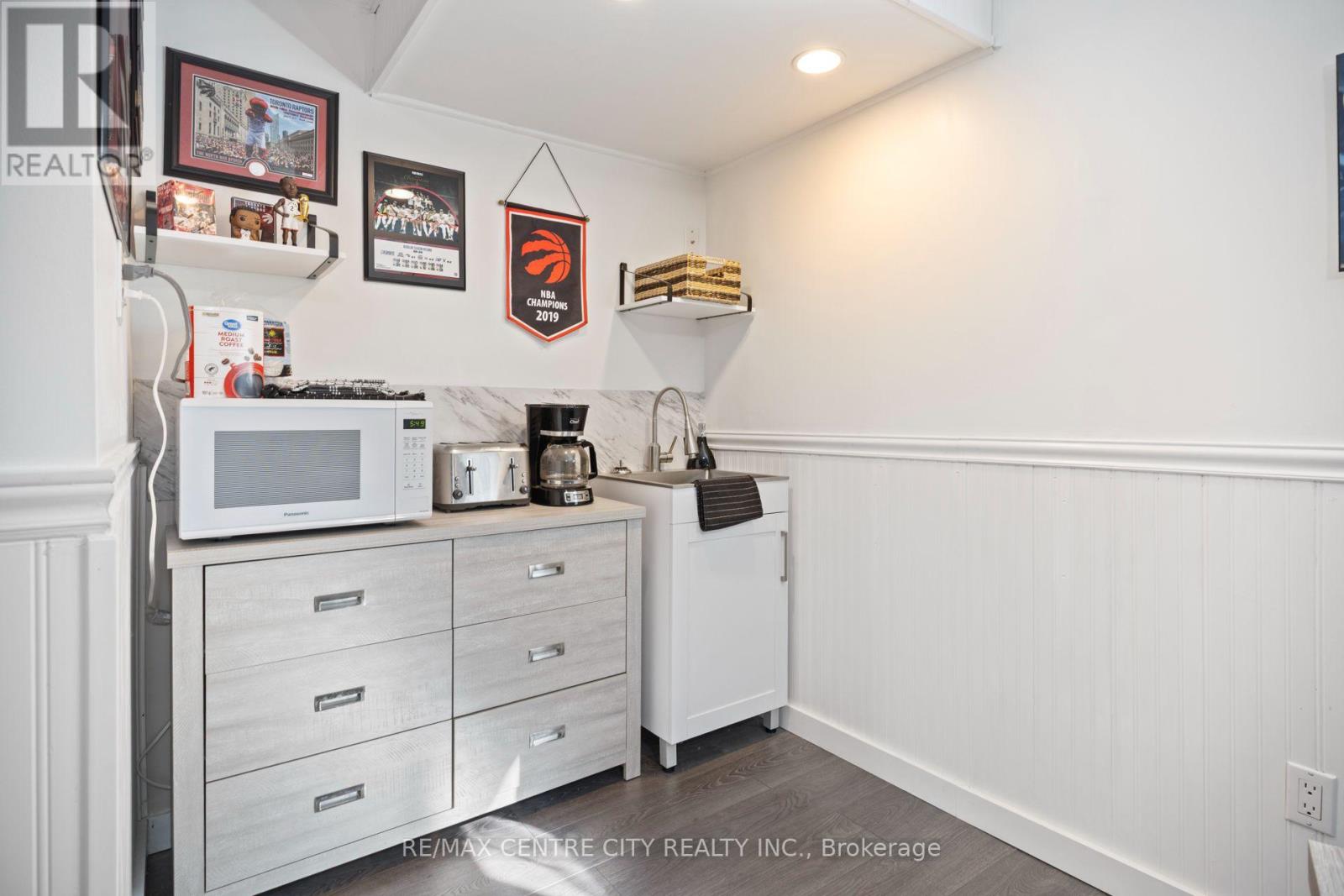 684 Macyoung Drive Property Photo 16