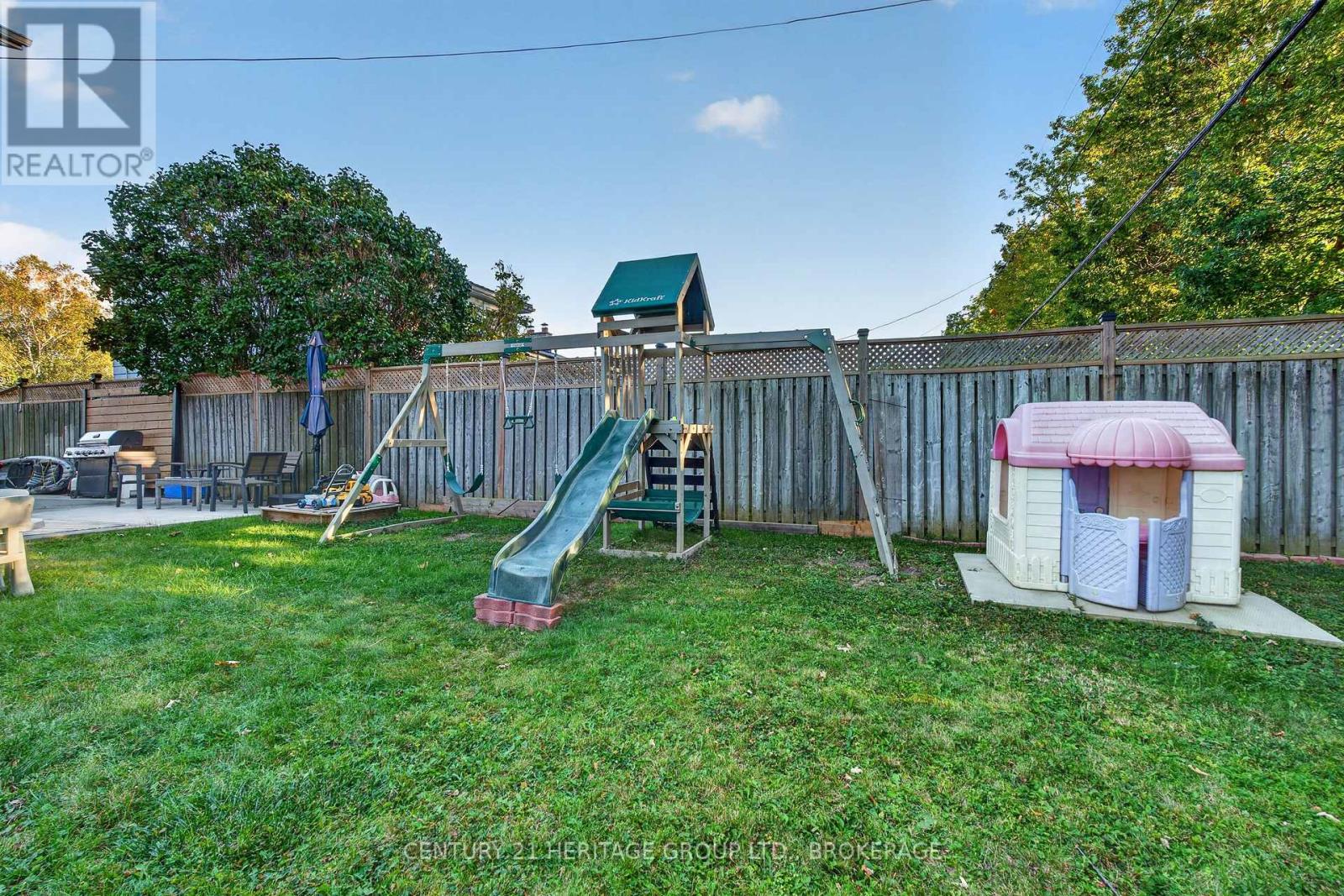 911 Auden Park Drive Property Photo 42