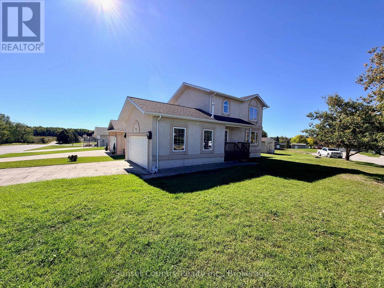 86 Mcmillan Avenue Property Photo 1