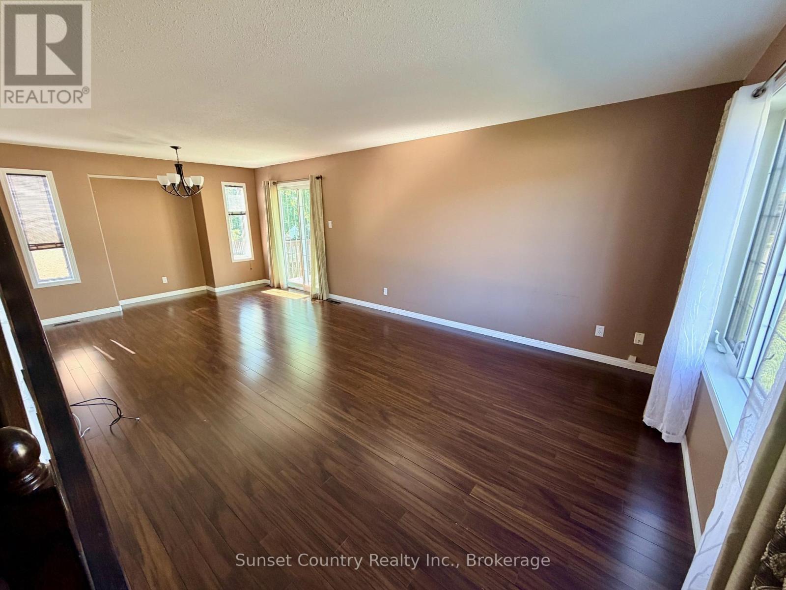 86 Mcmillan Avenue Property Photo 4