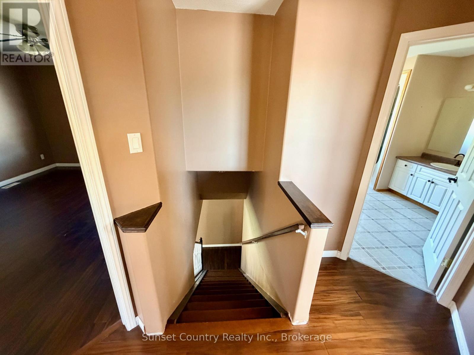 86 Mcmillan Avenue Property Photo 11