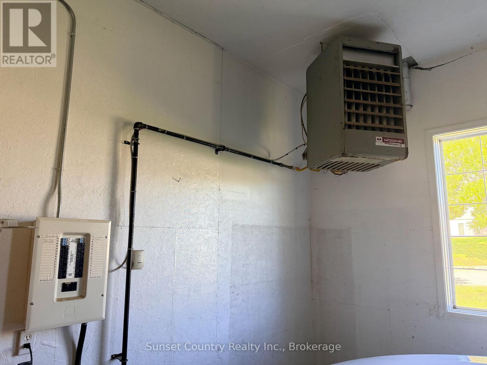 86 Mcmillan Avenue Property Photo 18