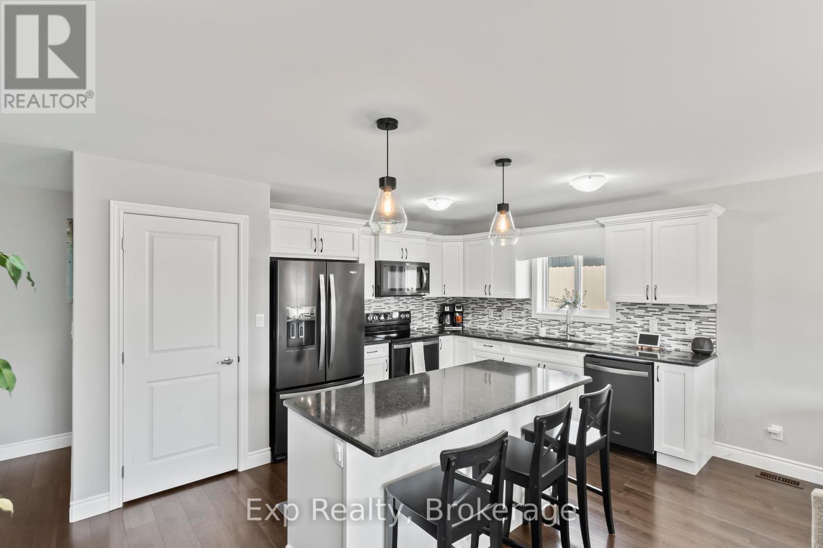 47 Birchmount Street Property Photo 7